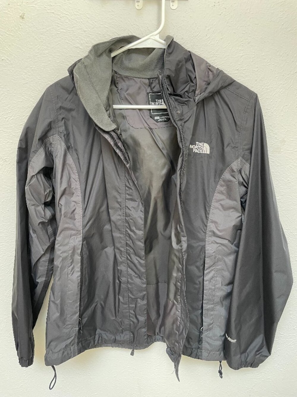 Like New Women's The North Face DryVent Waterproof Rain Jacket M